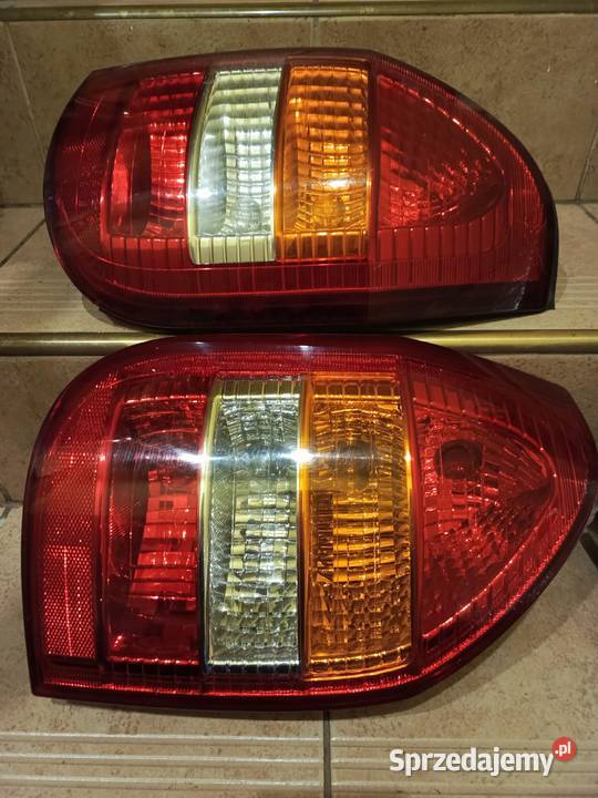 Lampy tylne prawa lewa do Opla Zafiry A Lampy tylne Jaworzno
