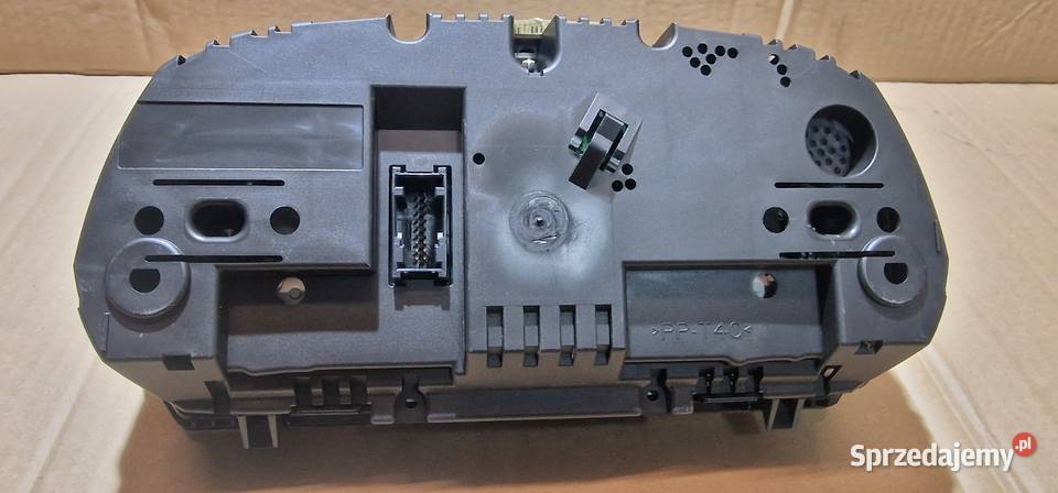 Licznik bmw e90 e91e92e93 polift automat 20d 184 Liczniki i zegary