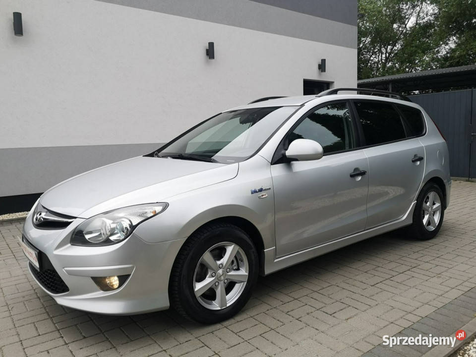 Hyundai i30 16CRDI 90 Klimatronic Kamera Alu 15 Strzegom