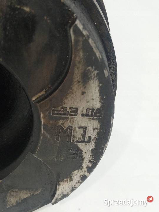 TŁOK KORBOWÓD 25 DCI Opel Vivaro I 20012014