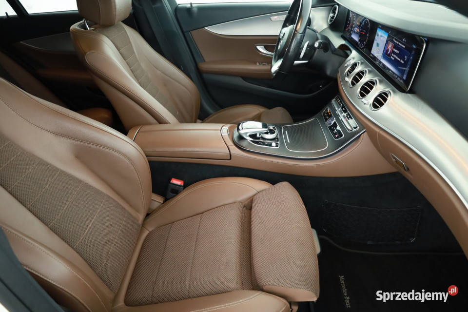 Mercedes E E 220 d 4MATIC diesel Piaseczno