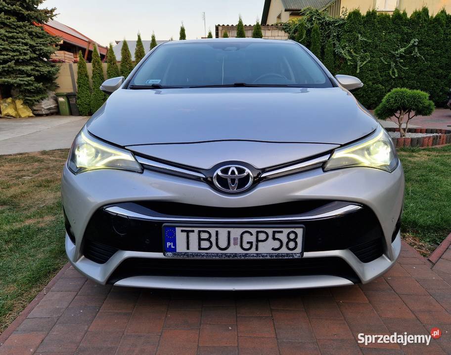 Avensis 20 D4D 143 Diesel Światła LED nawigacja autoalarm