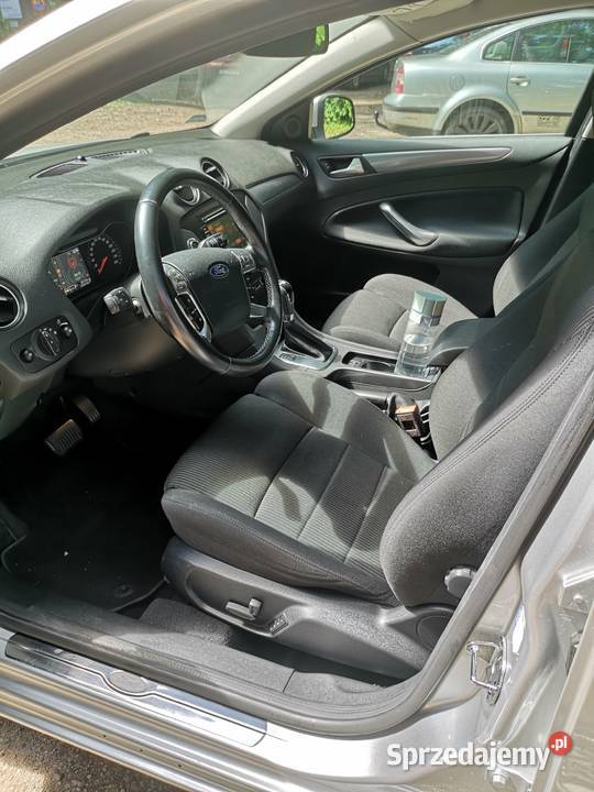 Ford Mondeo MK IV 2014 isofix