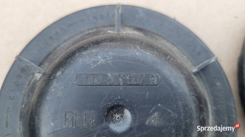 SHARAN GOLF TOURAN ZAŚLEPKA DEKIEL LAMPY PRZÓD Pozostałe Ruda Śląska