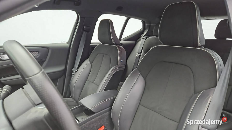 Volvo XC 40 15 T5 PlugIn Hybrid RDesign Z Warszawa