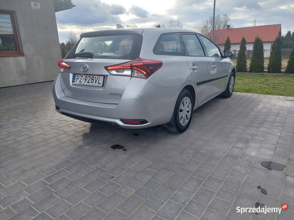 Toyota auris 2016 Auris Toyota mazowieckie Grochów Szlachecki