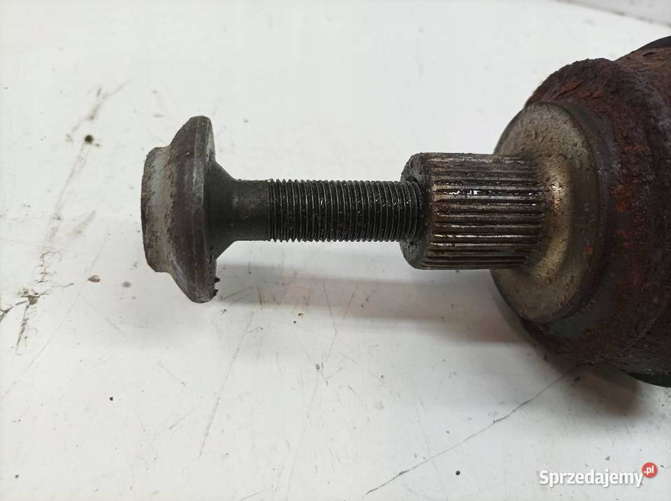 PÓŁOŚ PRAWY TYŁ 32 FSI QUATTRO 4F0501203B Audi