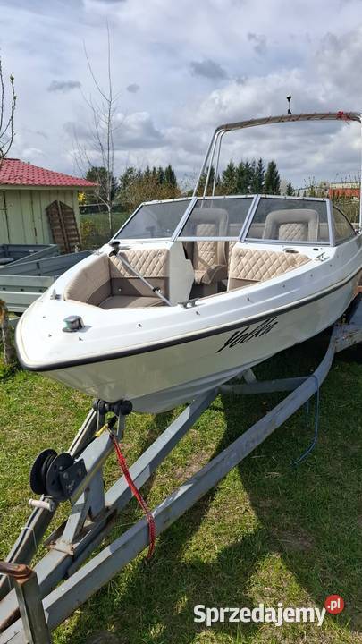 łódź motorowa 5,2 m z silnikiem Ford OMC 2,3 litra