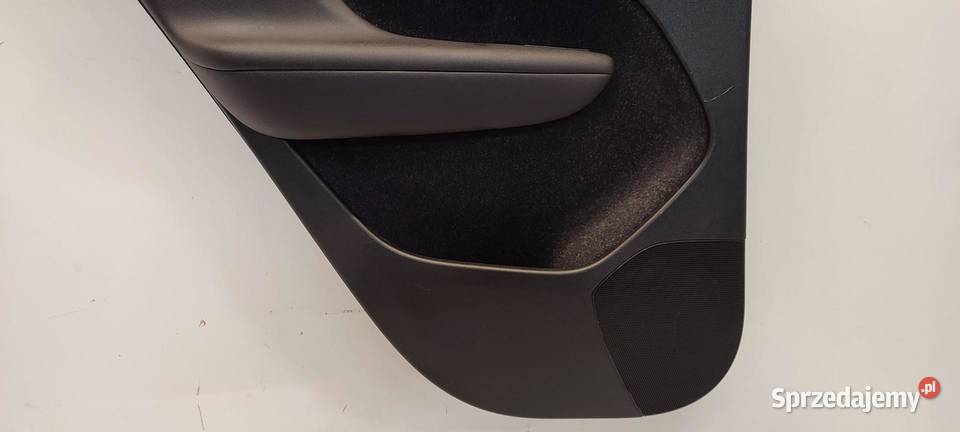 VOLVO XC40 BOCZEK DRZWI LEWY TYŁ 31407697