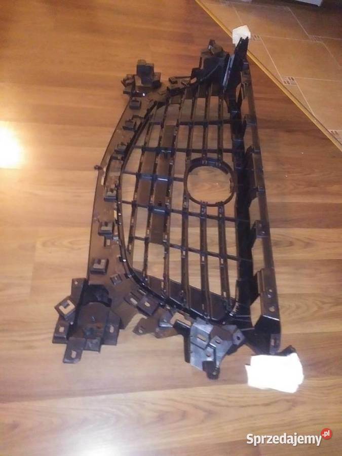 Mazda 3 grill atrapa wer3 nowa Lubin