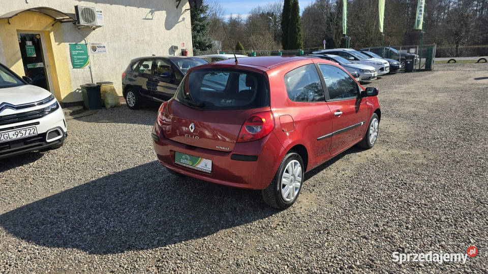 Renault Clio Benzyna 16 III 20052012 VAT marża Clio zachodniopomorskie Zieleniewo