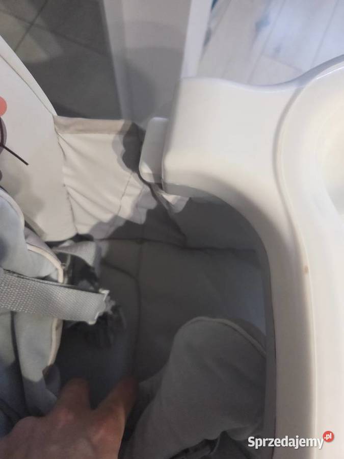 Fotelik do karmienia baby design kompletny Pepe