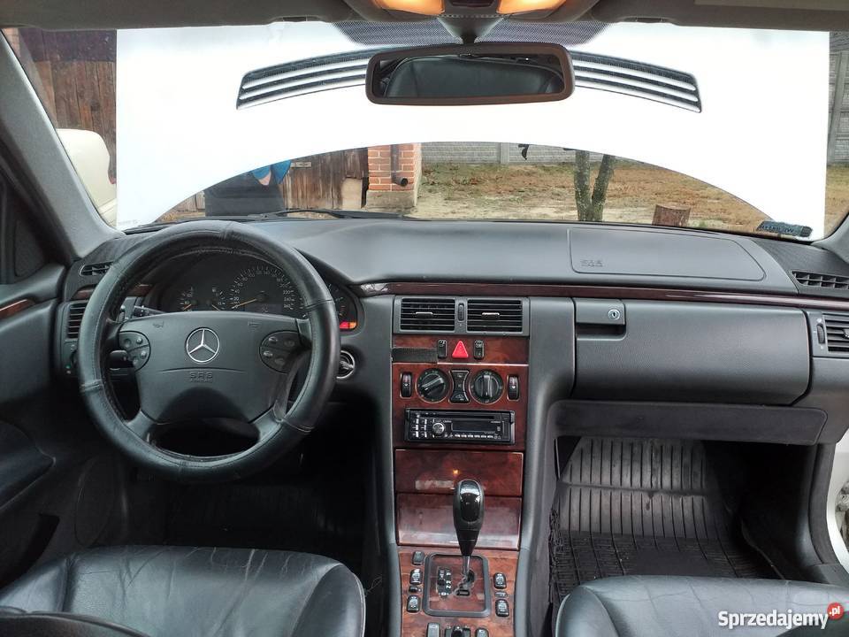 Mercedes w210 27 CDI 2001r CZĘŚCI Klasa E podkarpackie Pysznica