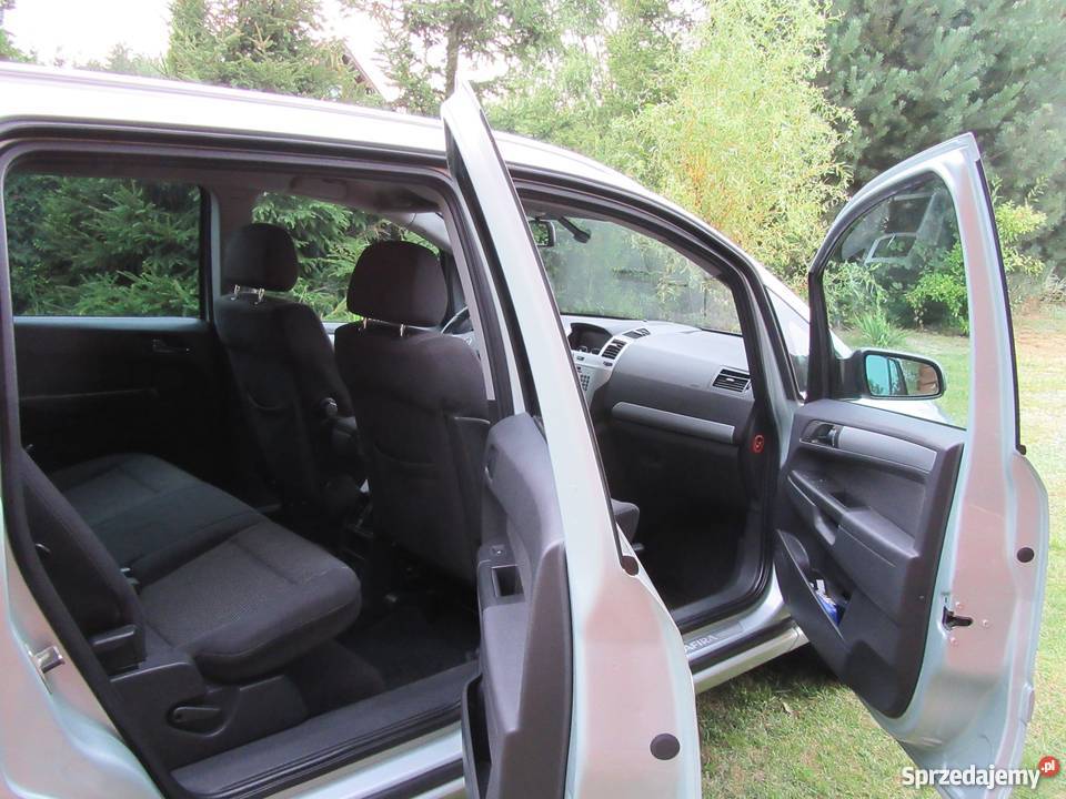 Sprzedam rodzinny samochód Opel Zafira radio