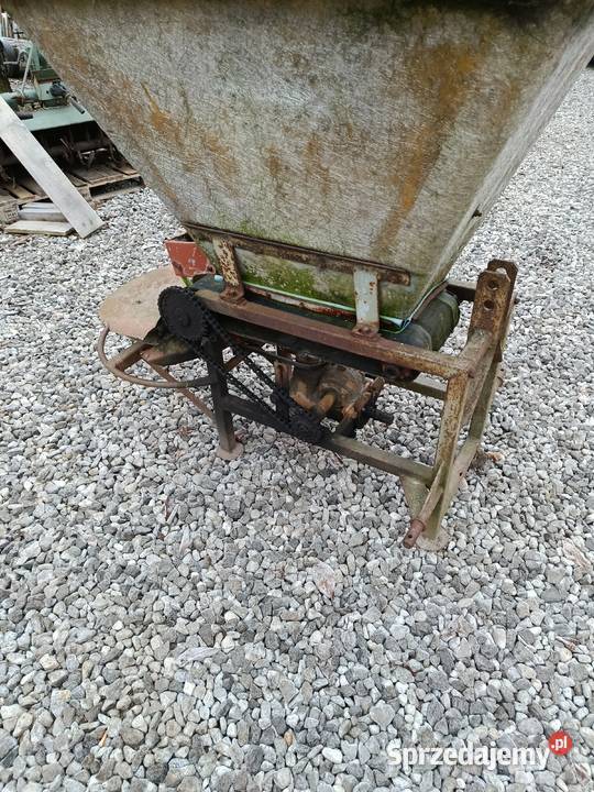 Siewka polska rozsiewacz nawozów Motyl Grójec