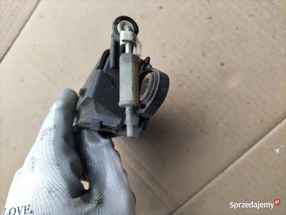 AUDI 80 B4 KLAMKA ZEWNĘTRZNA PRWY TYŁ