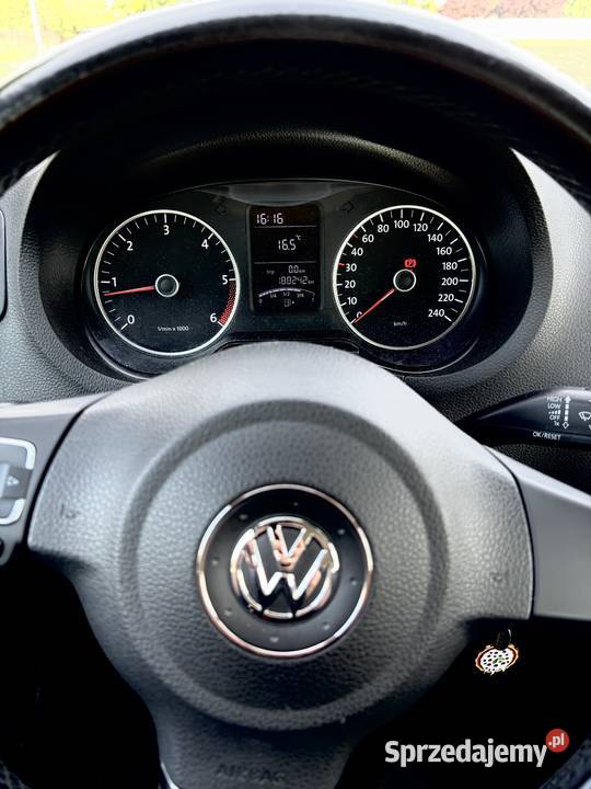 VW Polo V 2012 16 TDI 90 nieuszkodzony Konin