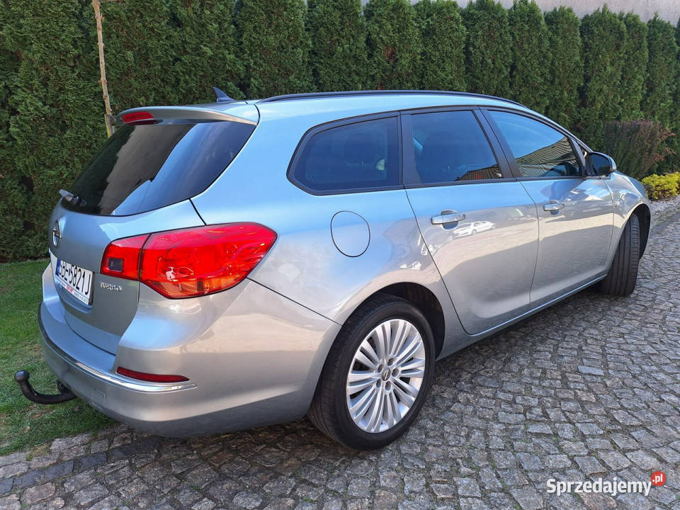 Opel Astra Sport Tourer 14 Turbo Edition J 1364cm3 sprzedam