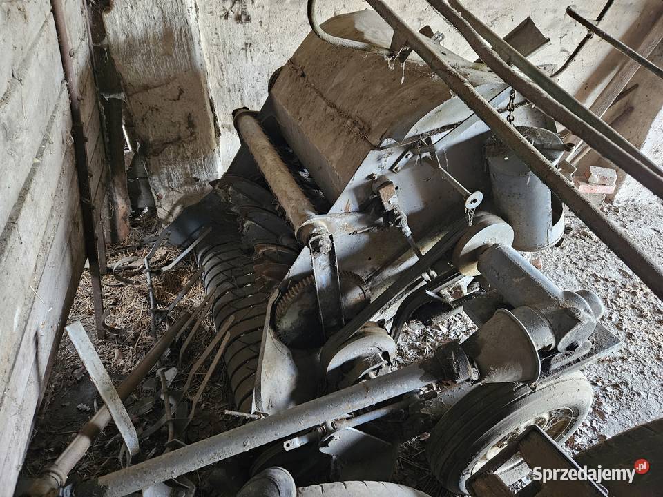 Prasa do siana zabytkowa Prasy i owijarki