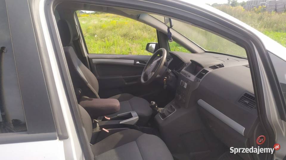 Opel Zafira 18 benzyna 7 osobowe Zafira