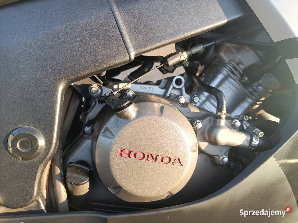 Honda CBR125R 2005 19400 2006 pierwsza Częstochowa