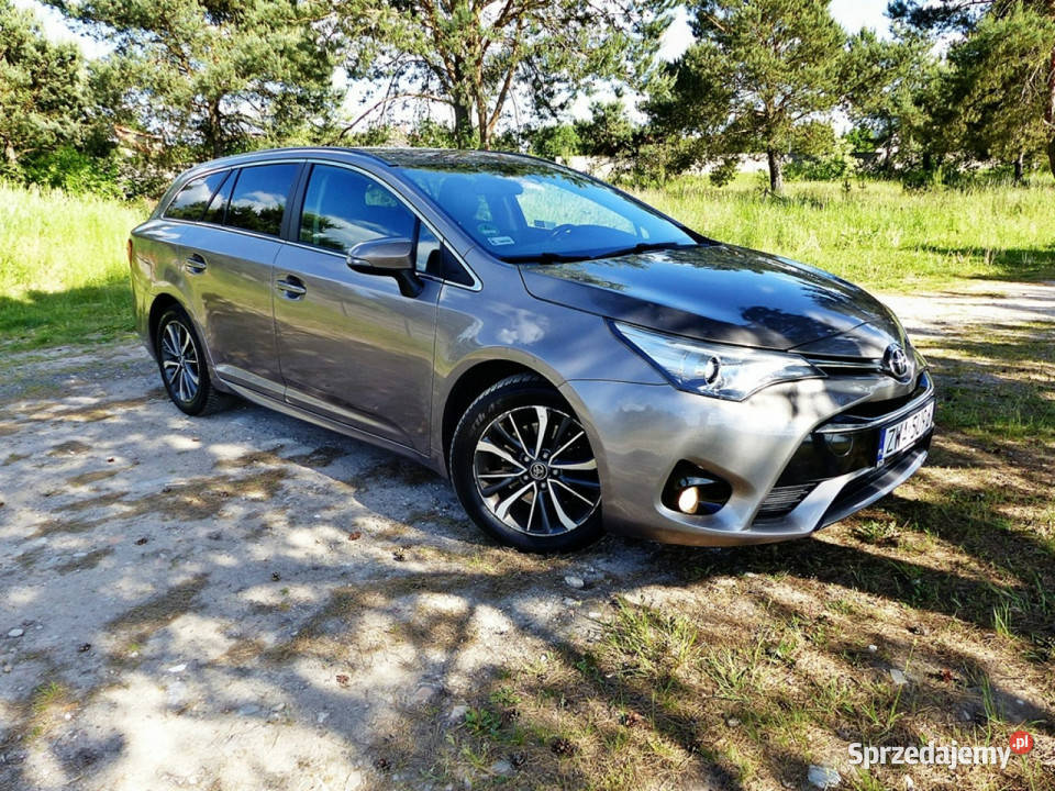 Toyota Avensis 20 podgrzewane fotele Piła sprzedam