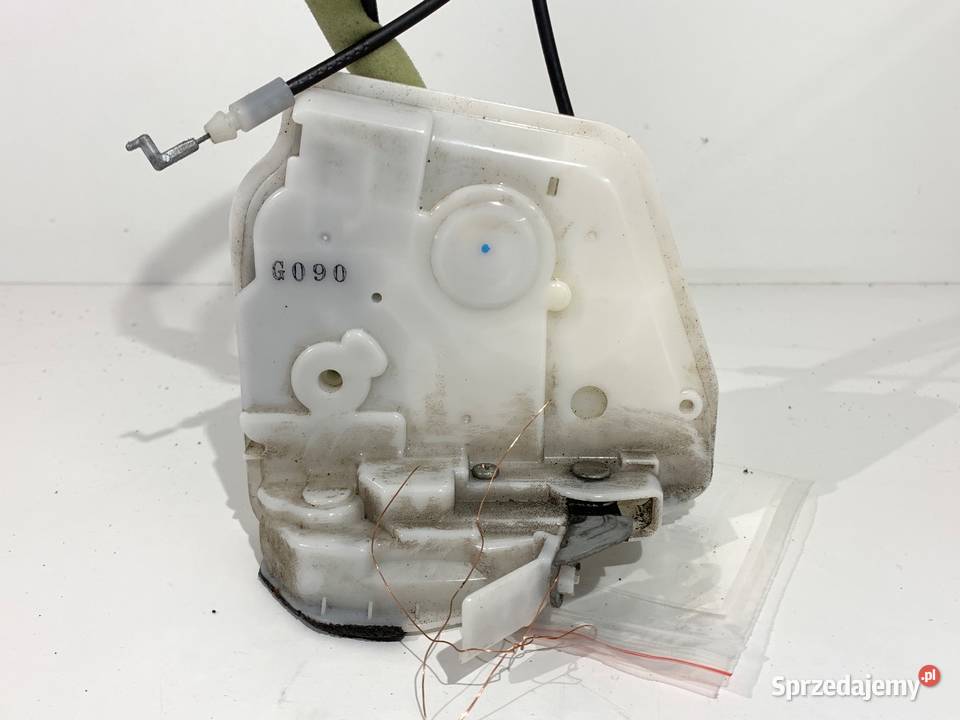 ZAMEK DRZWI PRAWY PRZÓD MAZDA 2 DE Hatchback