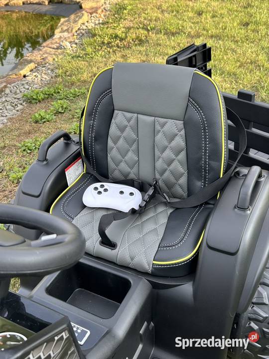 Duży Traktor na akumulator z Przyczepką Pilot Łopuszno sprzedam