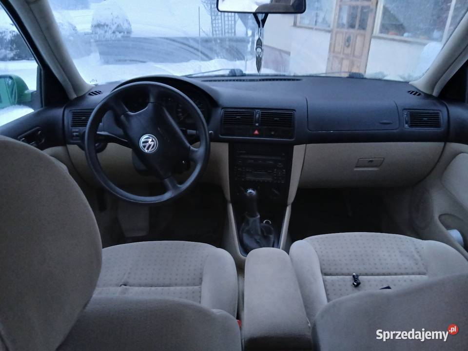 Volkswagen Golf IV 14 benz Piątkowa
