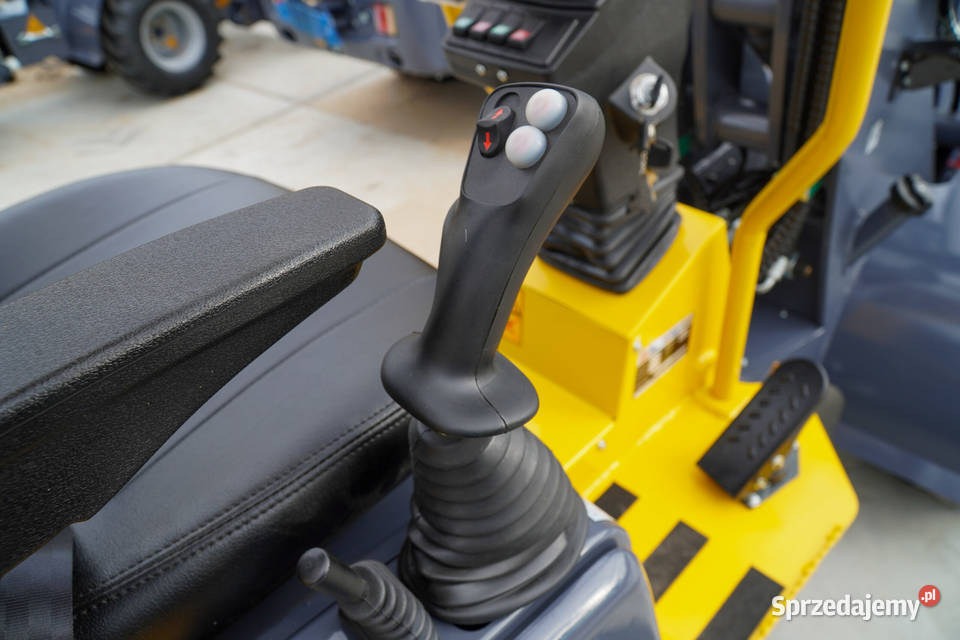 Ładowarka przegubowa EUROTRAC W12F z ramką