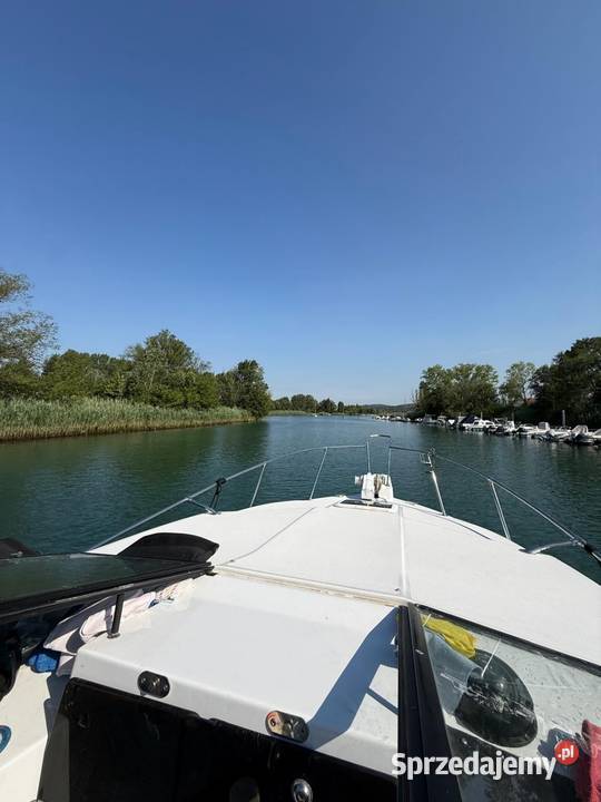 Bayliner jacht motorowy motorówka