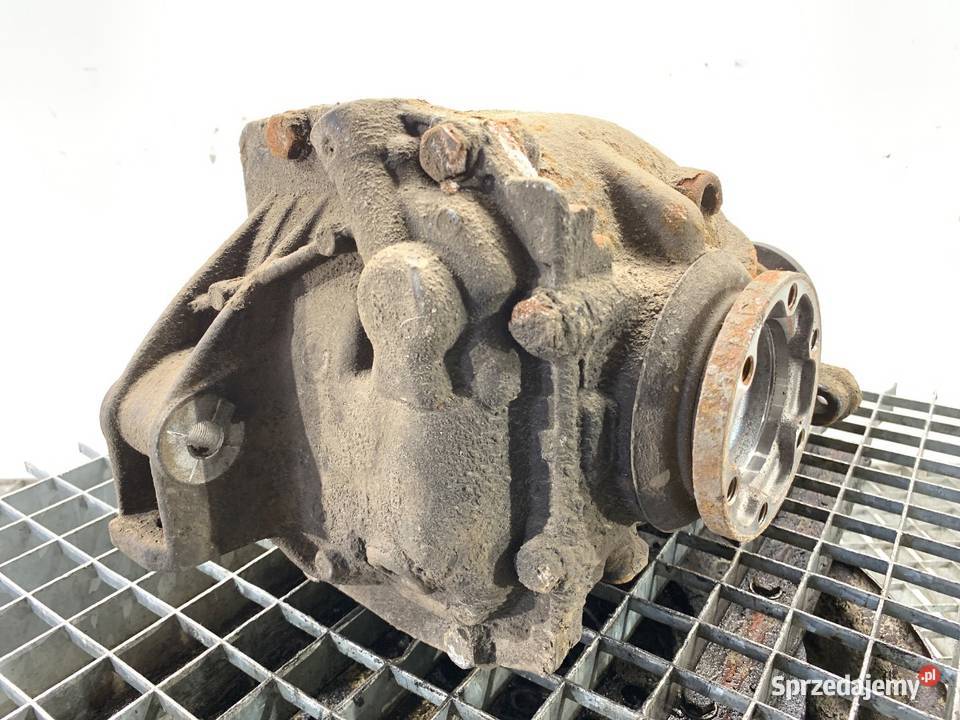 MOST DYFER TYŁ BMW E83 7601206 20 136 0311 osobowe