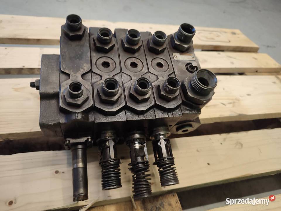 Rozdzielacz hydrauliczny JCB Fastrac 3185 Wilkowo