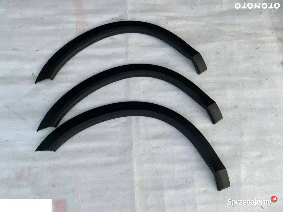 Volvo S60 CC listwa błotnik prawy tył 31672074