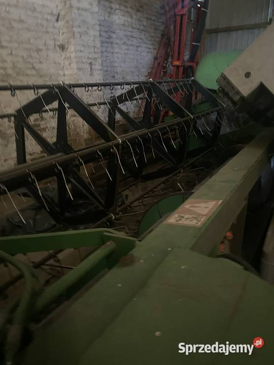 Kombajn John Deere 1157 nieuszkodzony Niezabitów-Kolonia sprzedam