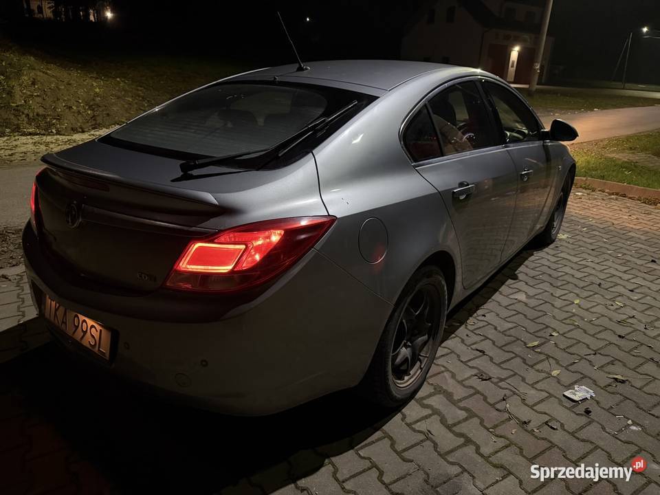 Opel insignia 20diesel Anglik zarejestrowany Zielenice sprzedam
