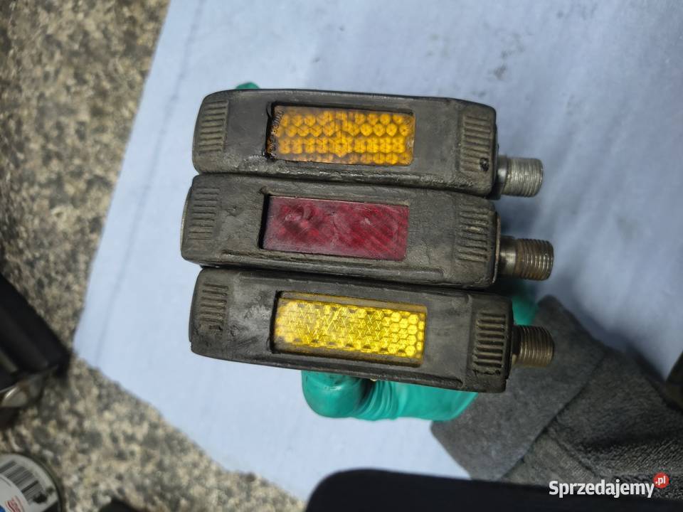 Pedały prawa strona komar sztywniak żak Romet Rzeszów