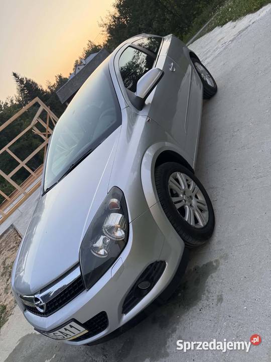 Opel Astra Pruchnik