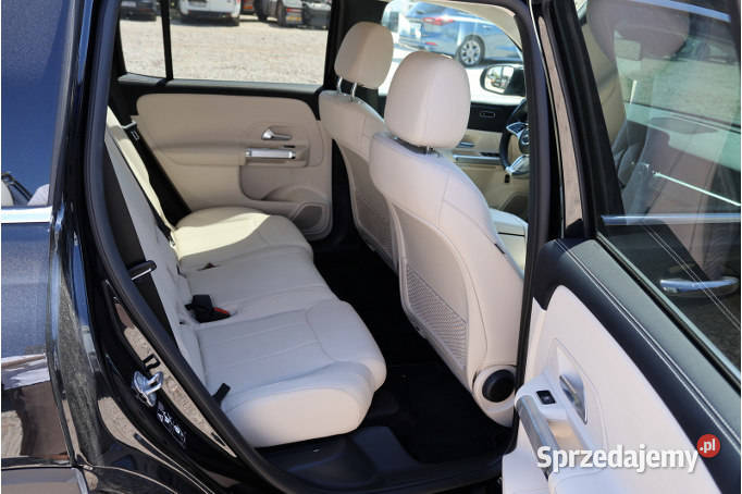 MERCEDESBENZ GLB 200 2023 133200 ccm 163 Warszawa