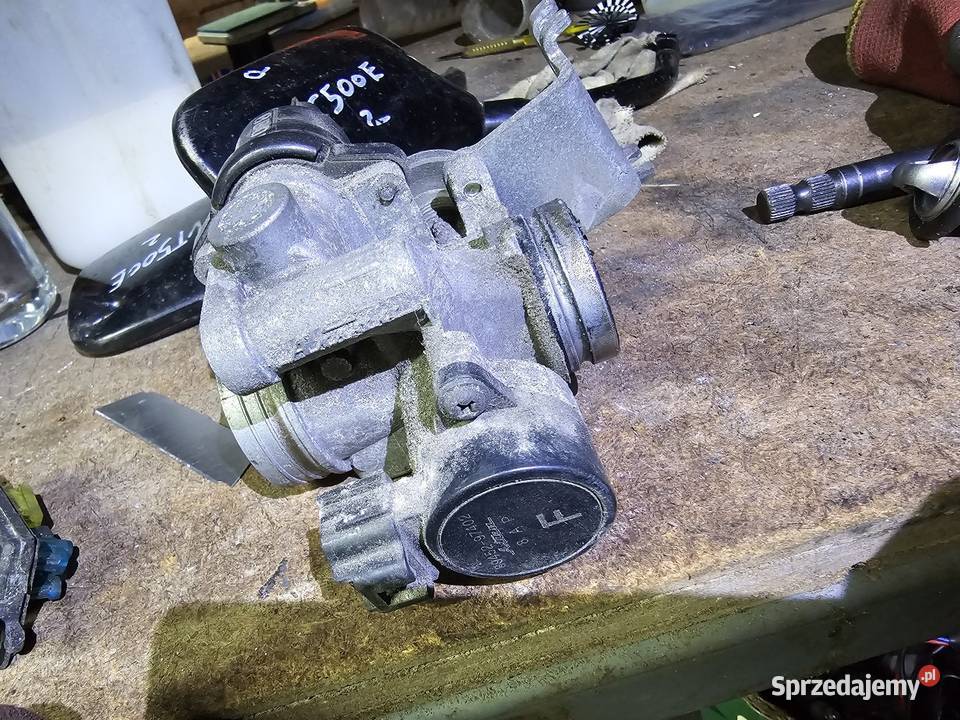 Suzuki Burgman 125 K7 przepustnica wtrysk Jelenia Góra