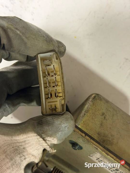 Accelerator Toyota 266101399071 Antonie sprzedam