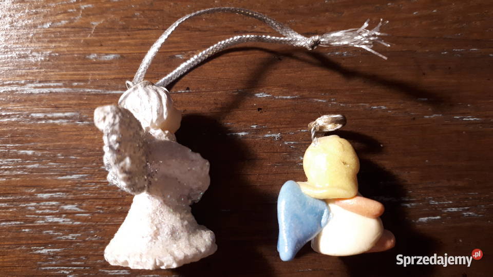 Dwie małe figurki ozdoby aniołki