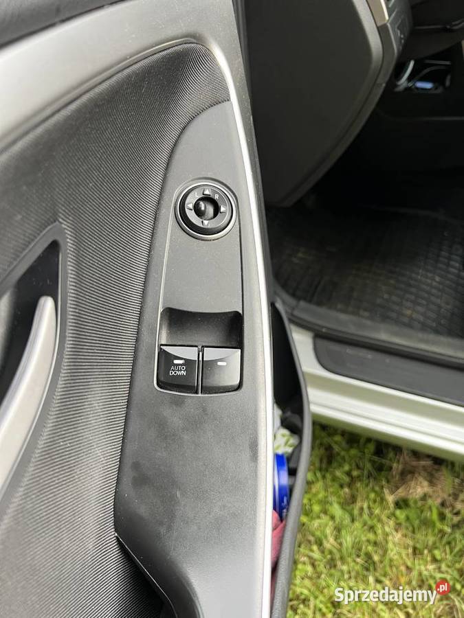 Pierwszy właściciel Hyundai i30 14 benzyna kolor 1396cm3 dolnośląskie Lubin