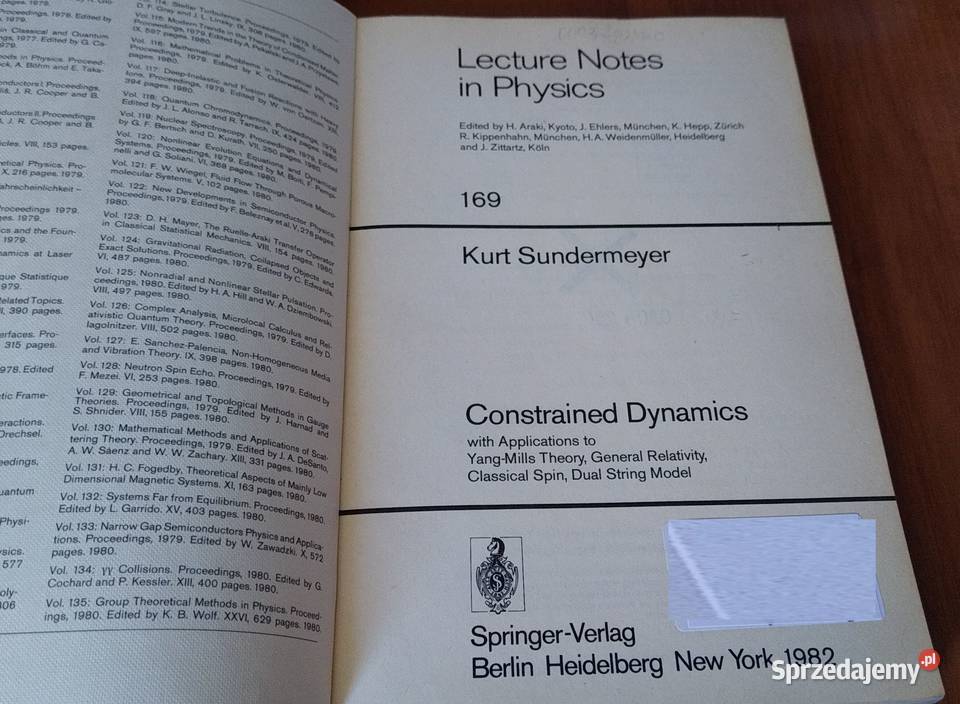 Constrained dynamics with applications to Gdańsk sprzedam