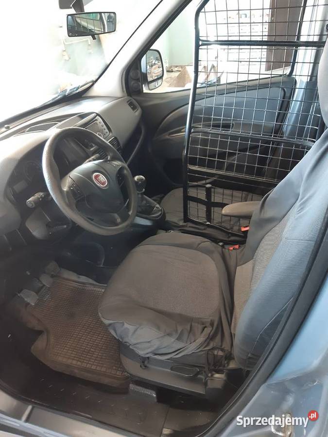 samochód ciężarowy fiat doblo 16