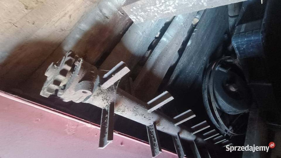 Rozrzutnik obornika podłoga 5mm Krzywiń