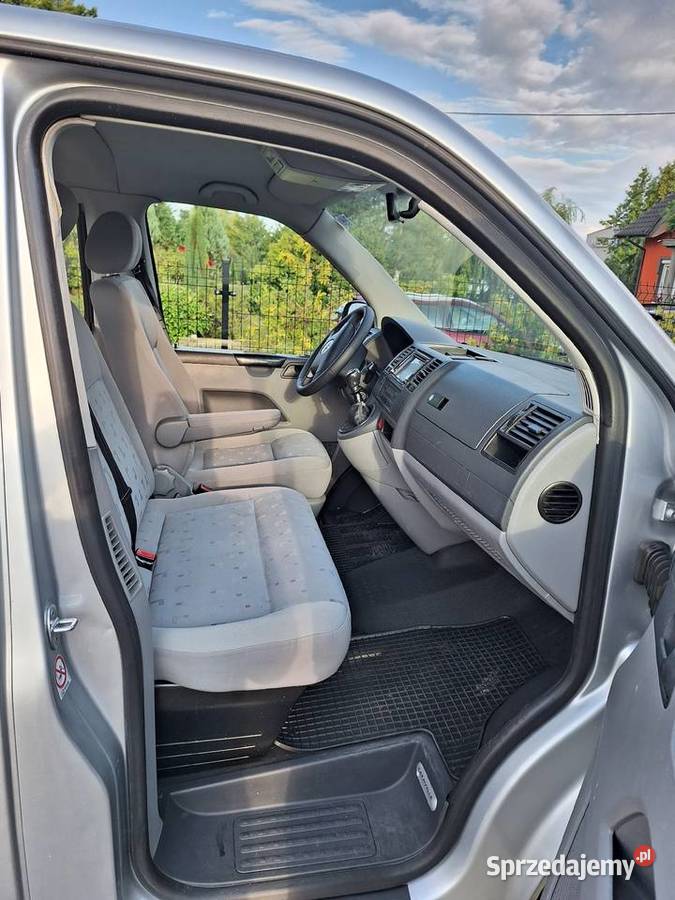 Wyporzyczalnia samochodów VW T5 Lang 9 osobowy Raczyn auto wynajem