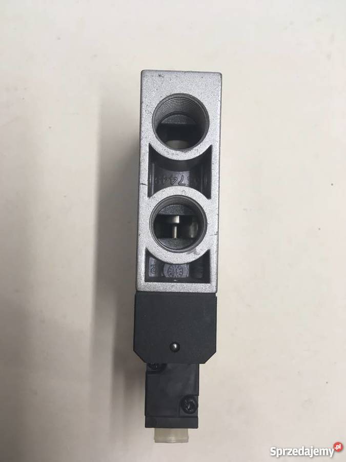 Elektrozawór FESTO CPE24M1H3GL38 163165 Brzoza