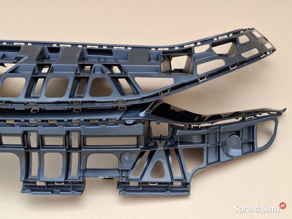 SEAT CUPRA BORN WZMOCNIENIE GRILLA ZDERZAKA Bieleń