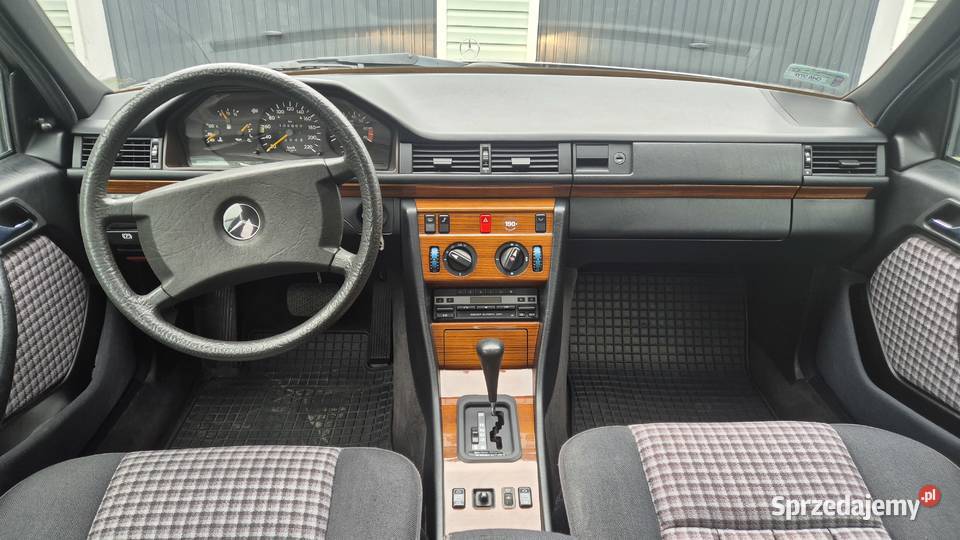 MERCEDES 124 2300 Benzyna Sochaczew